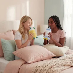 Asobu Mug Isotherme à Paille Peluche Fuzzie - Pip l'Ananas