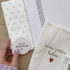 Atelier Wagram Protège-carnet de Santé - Coeurs Mes Petits Bobos
