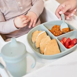 b.box for kids Assiette Compartimentée à Ventouse et Couvercle - Sage