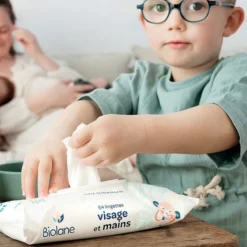 Biolane Paquet de 64 Lingettes Visage et Mains