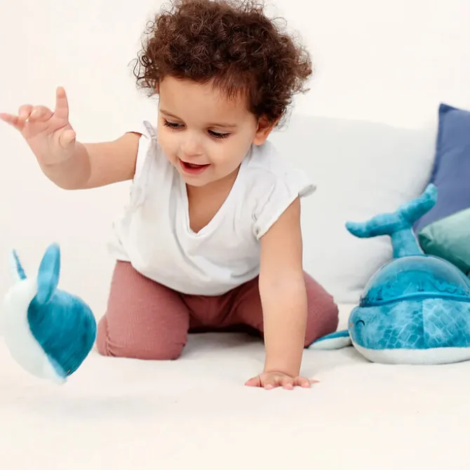 Cloud b Peluche Veilleuse Tranquil Whale Family Blue