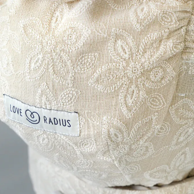 Love Radius HoodieCarrier 2 - Fleur de Lin