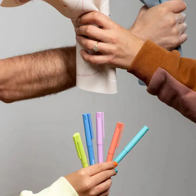 Super Petit Boîte de 5 Feutres Effaçables Pointes Fines pour Silicone