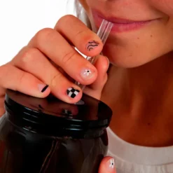 YAKA Vernis à Ongles 2-en-1 Nail Art - Mousse de Lait